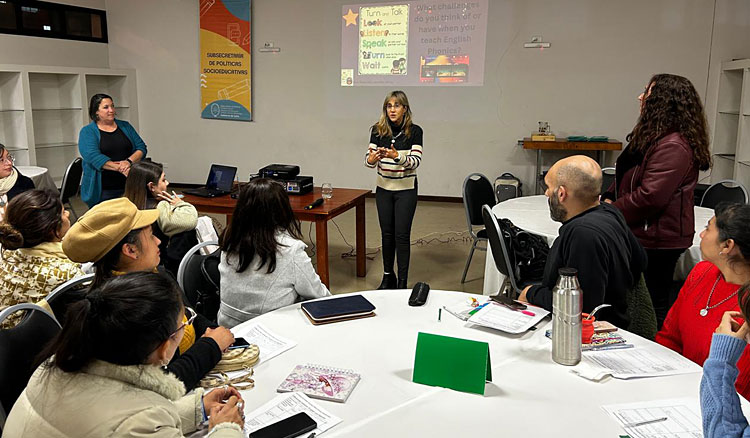 Fotografía: Más de 150 docentes fortalecen su inglés a través de Fulbright