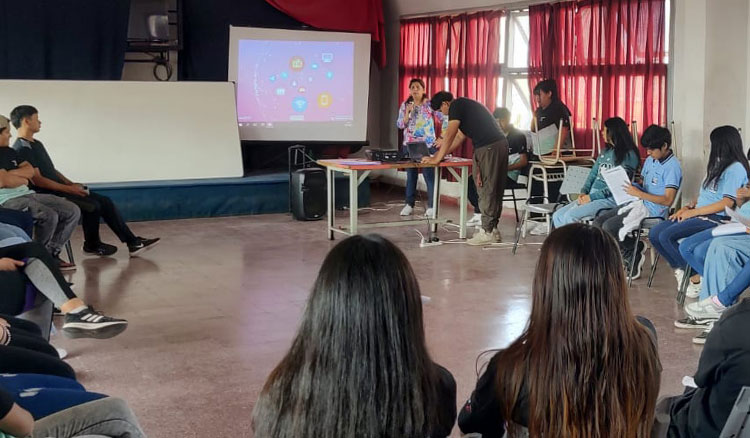 Fotografía: Estudiantes secundarios impulsan la participación ciudadana en la provincia