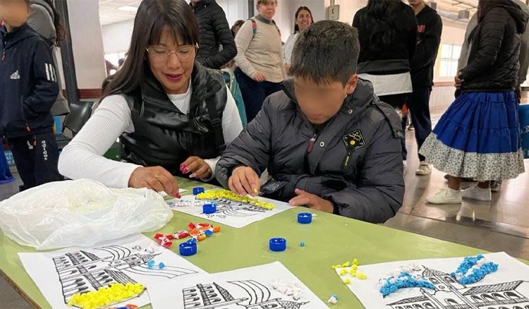 Fotografía: Educación realizó una jornada por el 25 de mayo en el Materno infantil