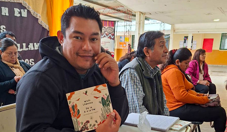 Fotografía: Se entregaron 2500 libros en lengua wichí a escuelas de Santa Victoria Este
