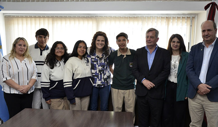 Fotografía: Primer intercambio de estudiantes salteños a Francia