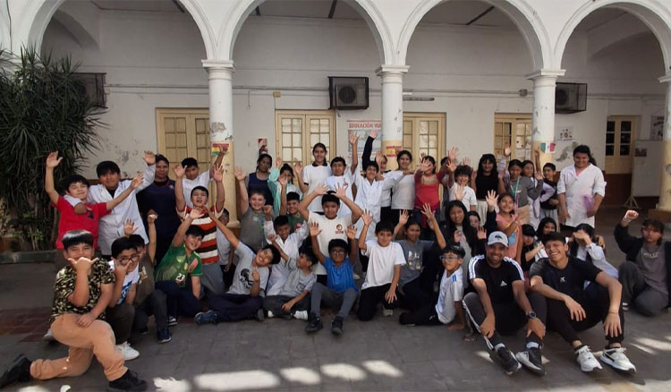 Fotografía: Alumnos de primaria participaron de la Jornada de Iniciación Deportiva en Vóley
