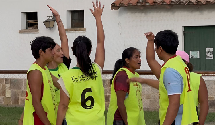 Fotografía: Docentes del Centro de Educación Física se capacitaron en juegos y deportes