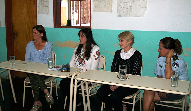 La Dirección de Jóvenes y Adultos en Contexto de Encierro capacitó a alfabetizadores