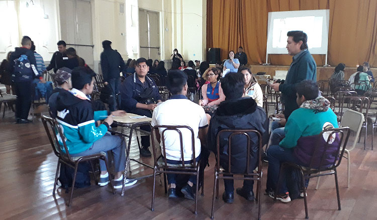 En el mes del estudiante los adolescentes debaten sobre la nueva secundaria en Salta