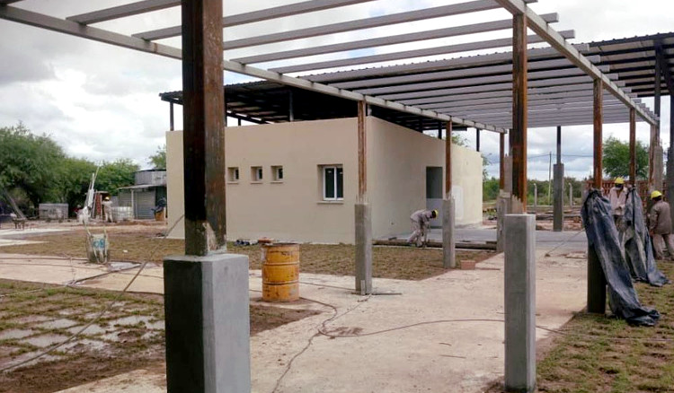 Construyen dos nuevos edificios escolares en Rivadavia Banda Sur