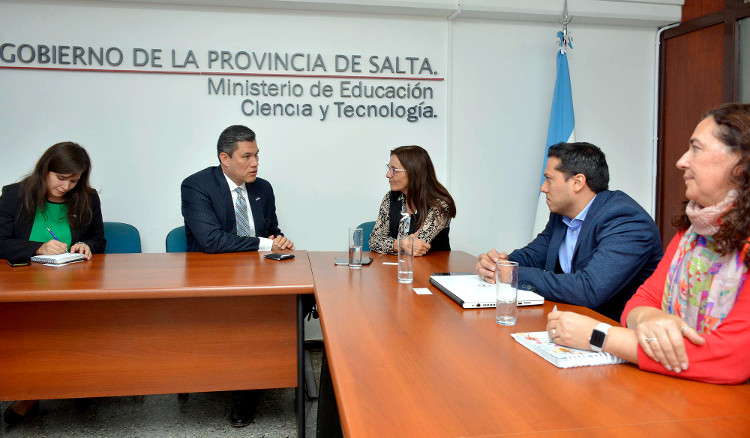 Educación planifica nuevas acciones con la embajada de Estados Unidos en Argentina
