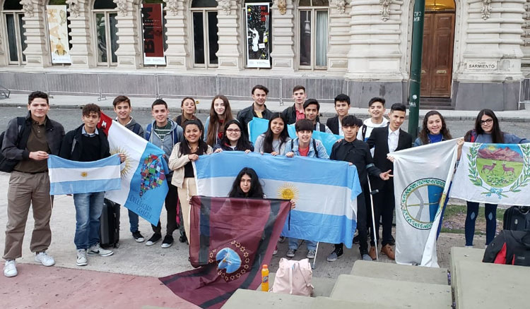 Estudiante salteña participará en la 5° edición internacional del Parlamento Juvenil del Mercosur